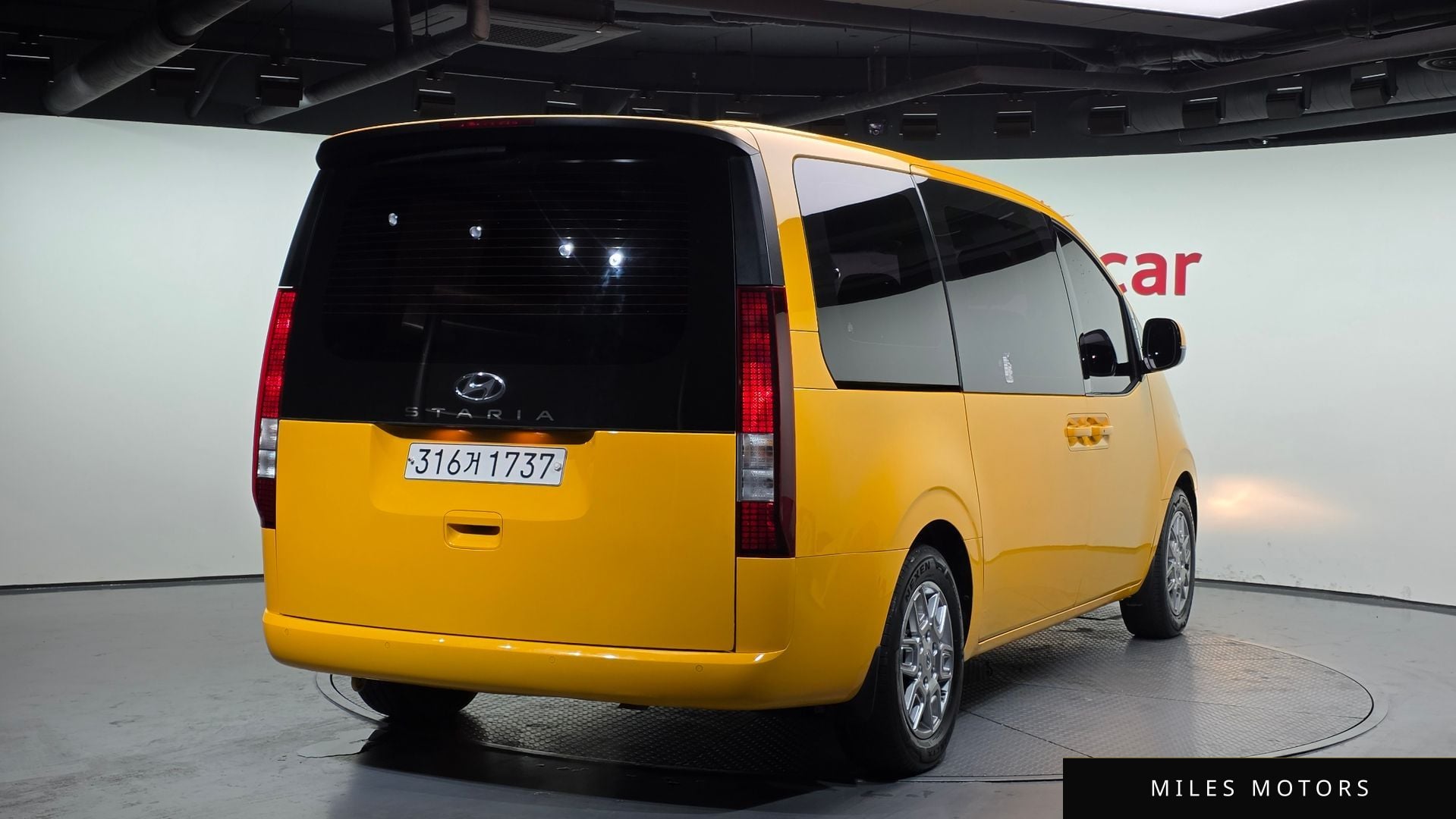 Hyundai Staria 2022 — миниатюра 2