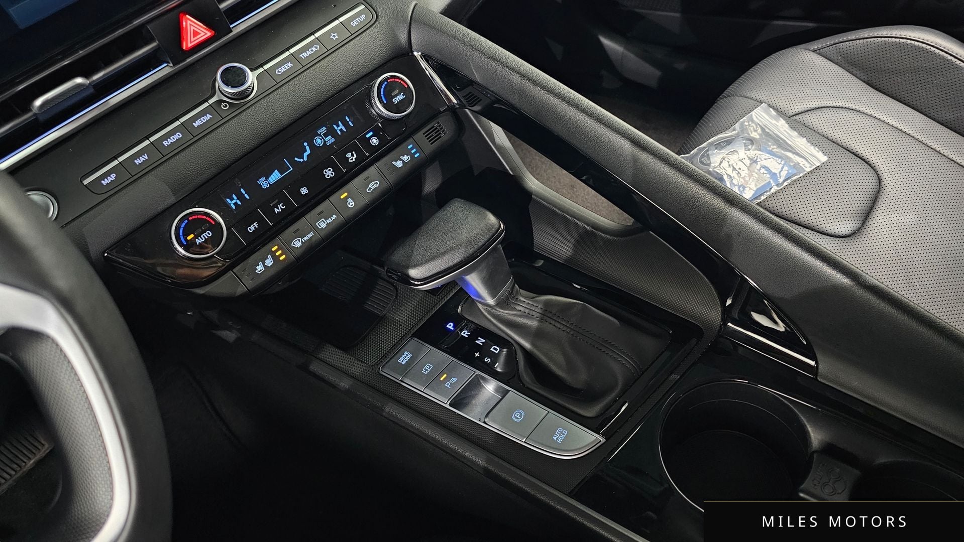 Hyundai AVANTE 2024 — миниатюра 9