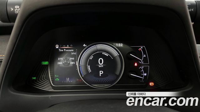 Лексус UX250h 2020 — миниатюра 8