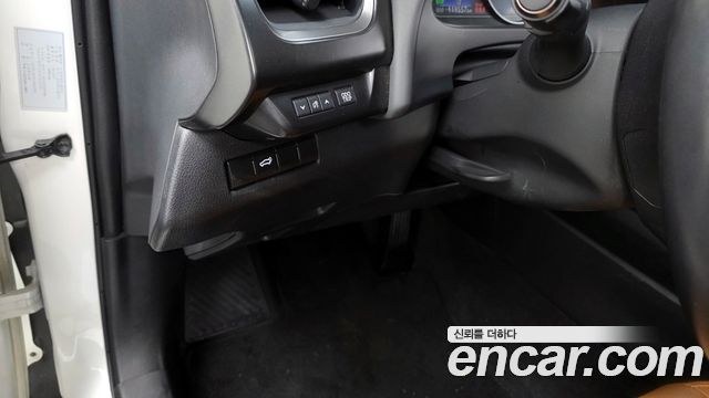 Лексус UX250h 2020 — миниатюра 18