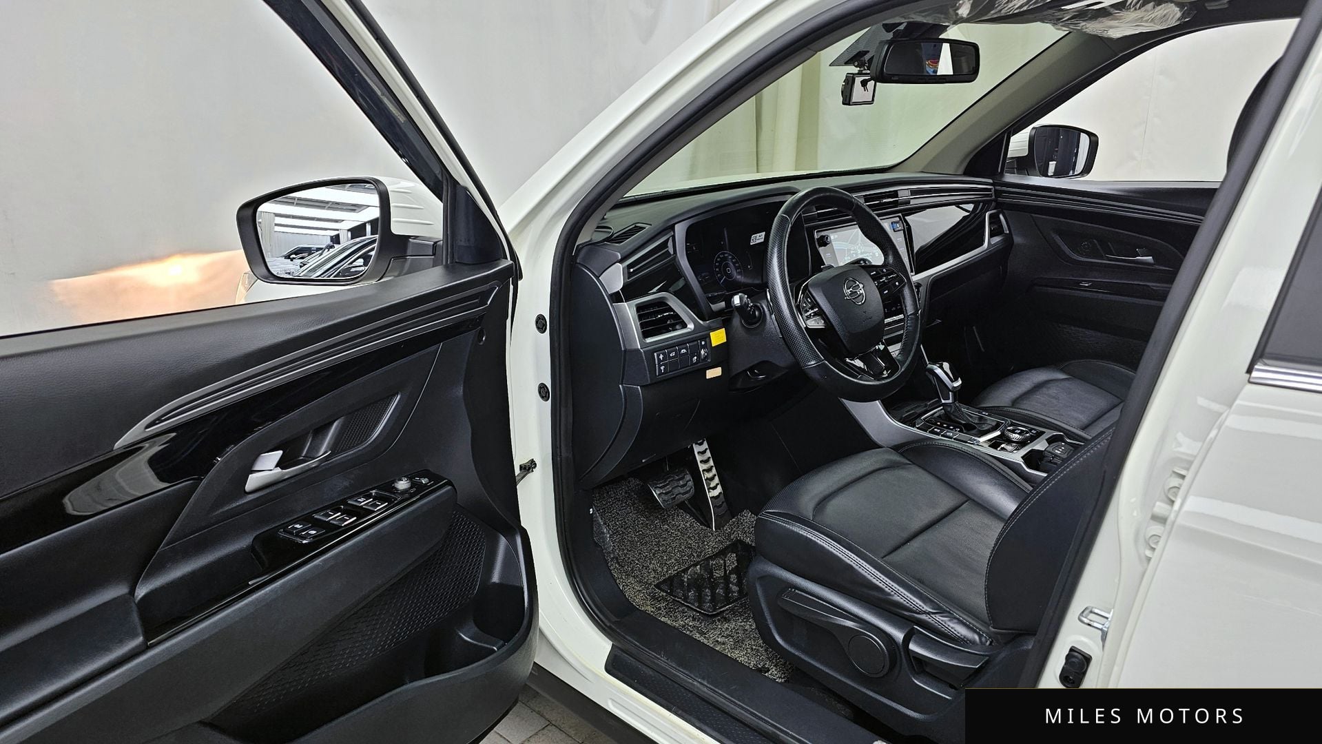 KG Mobility Beautiful Korando 2022 — миниатюра 10