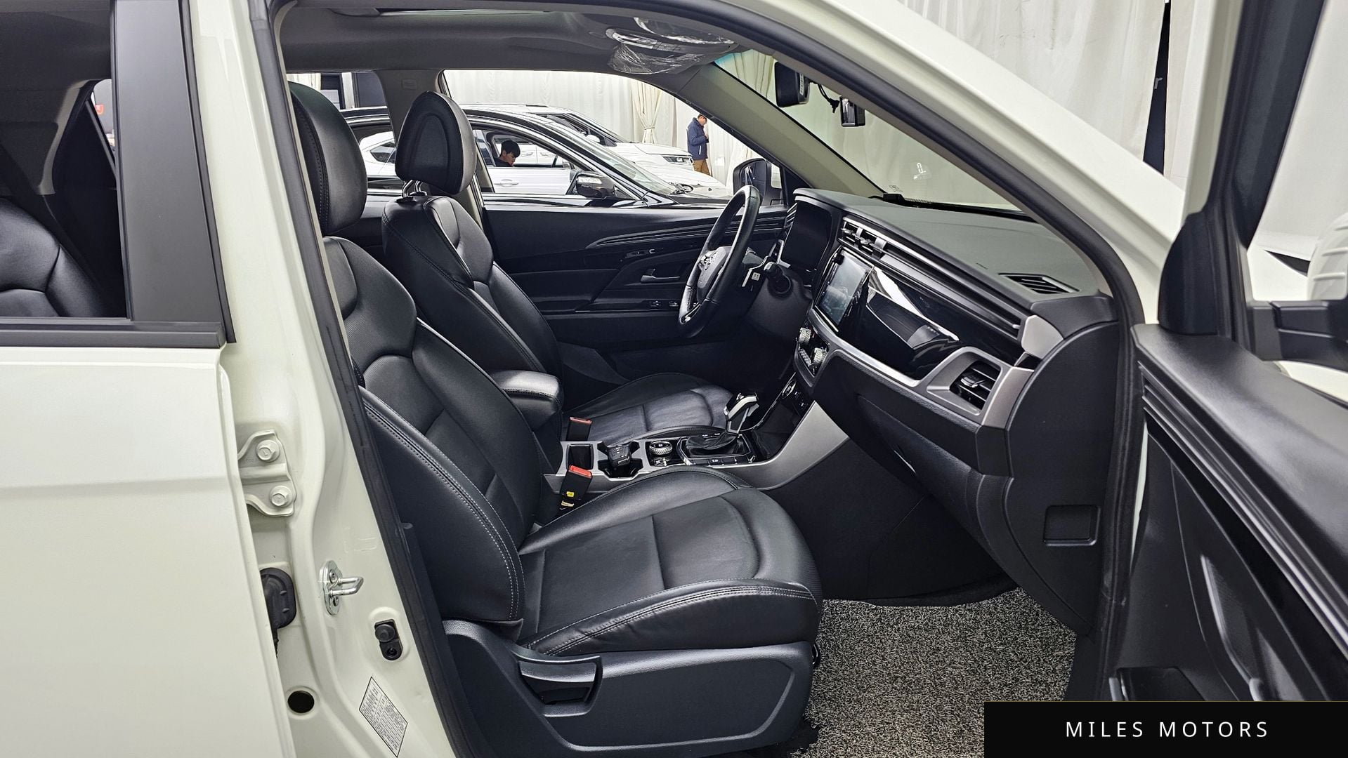 KG Mobility Beautiful Korando 2022 — миниатюра 11