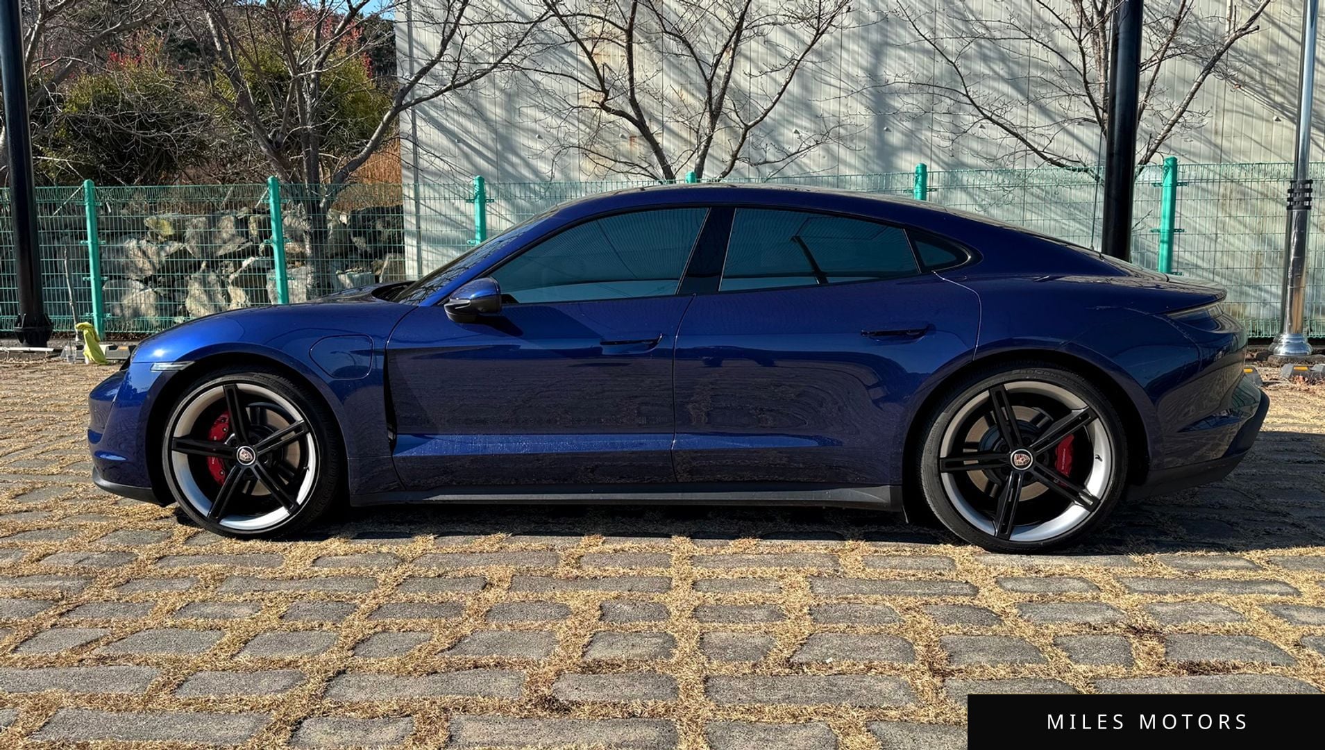 Porsche Taycan 2021 — миниатюра 5