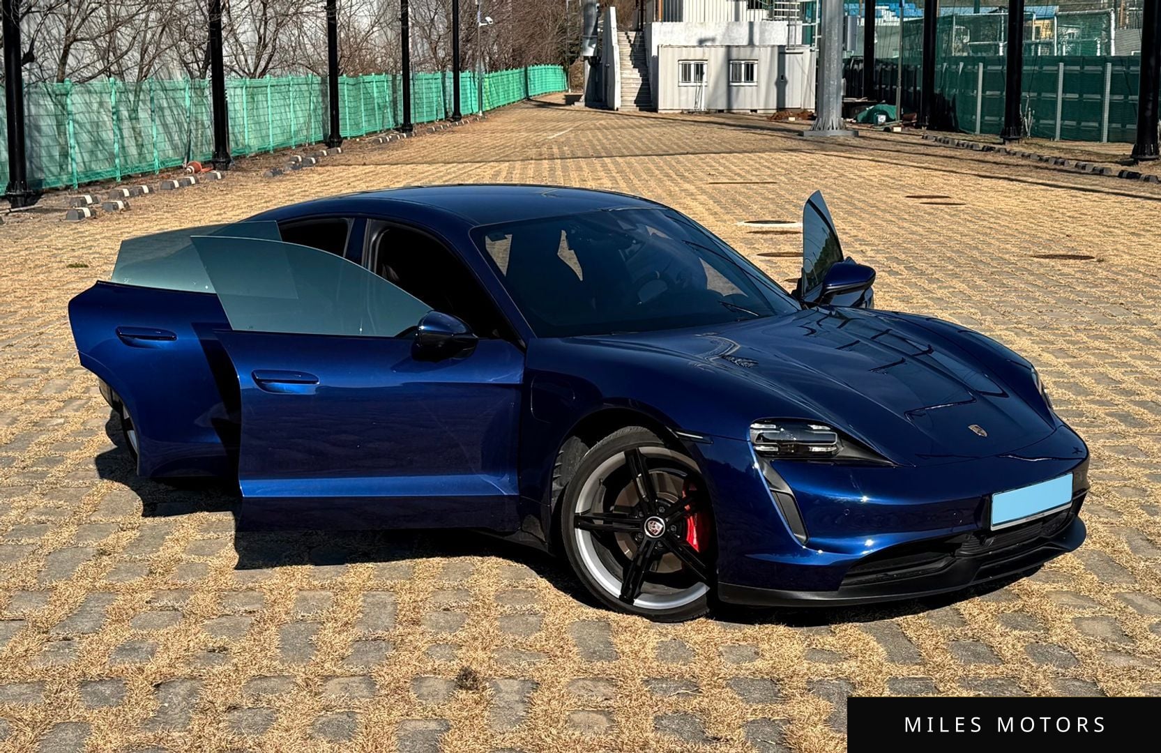 Porsche Taycan 2021 — миниатюра 7