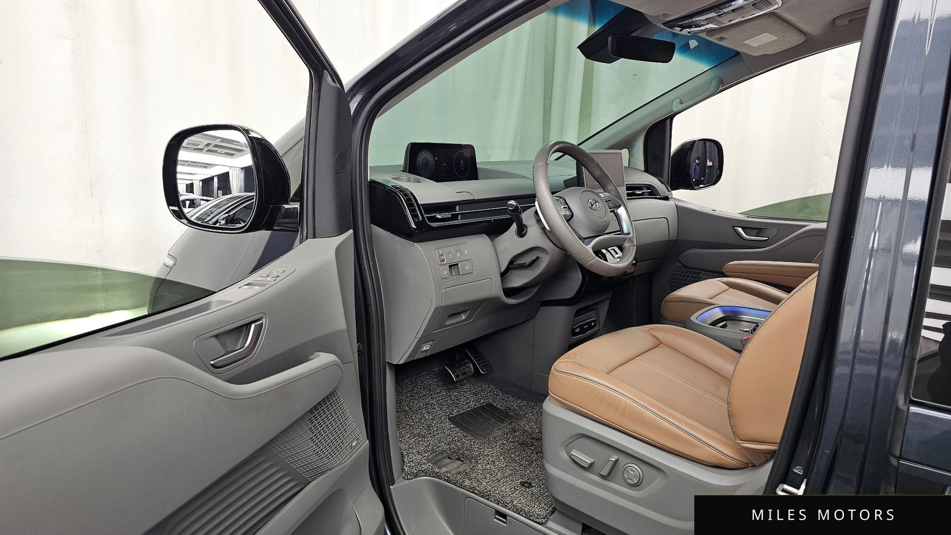 Hyundai Staria 2023 — миниатюра 10