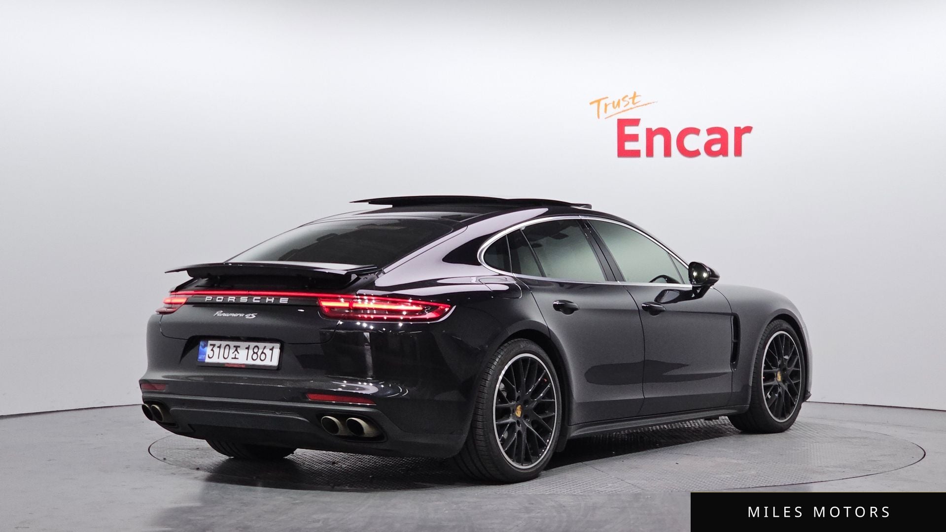 Porsche Panamera 2018 — миниатюра 2