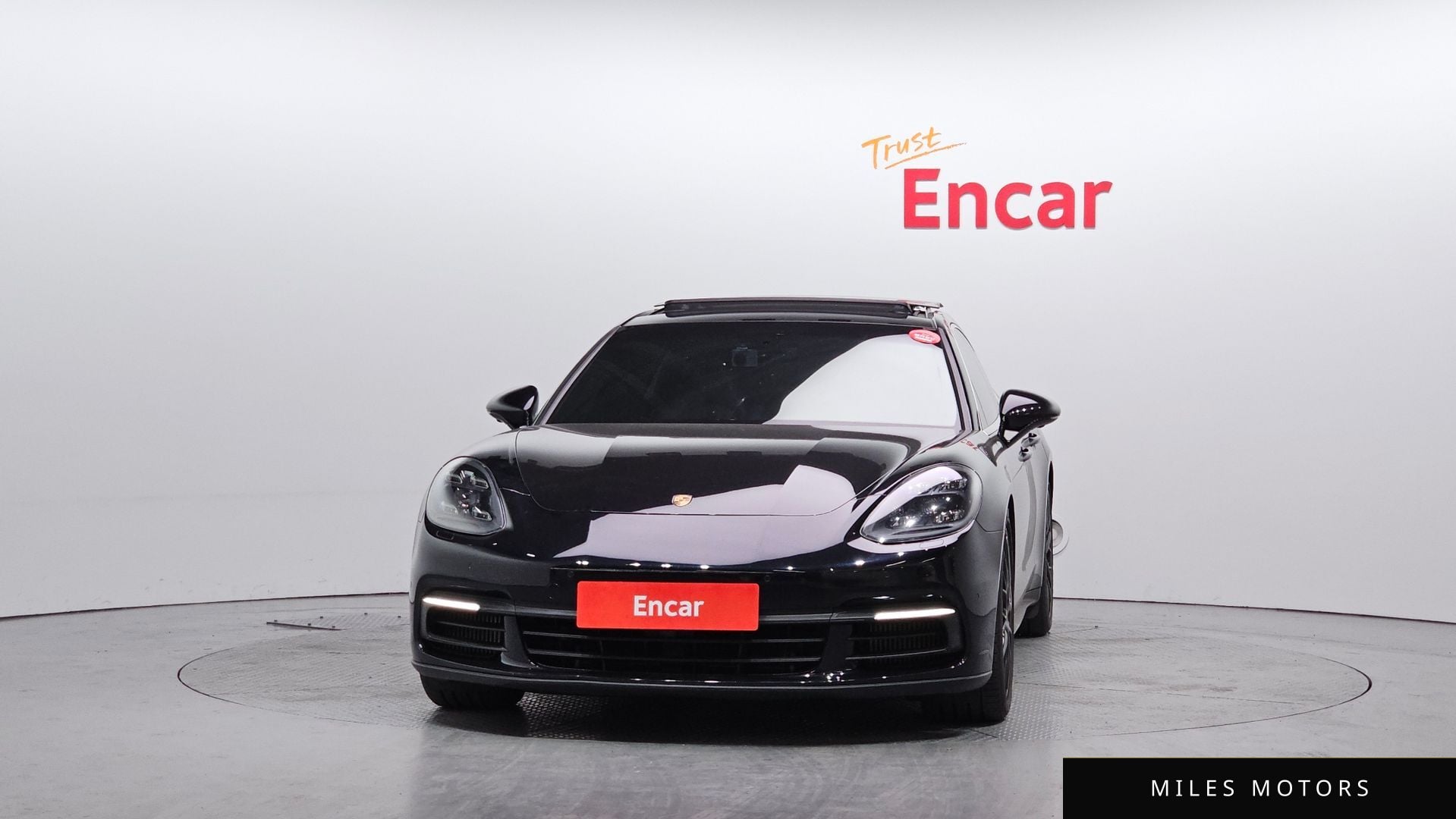 Porsche Panamera 2018 — миниатюра 3