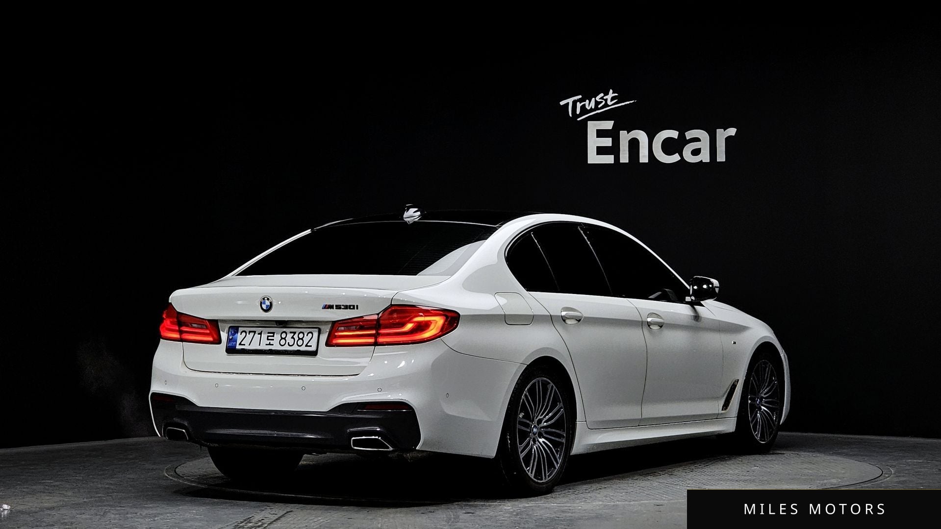 BMW 5 Series (G30) 2019 — миниатюра 2