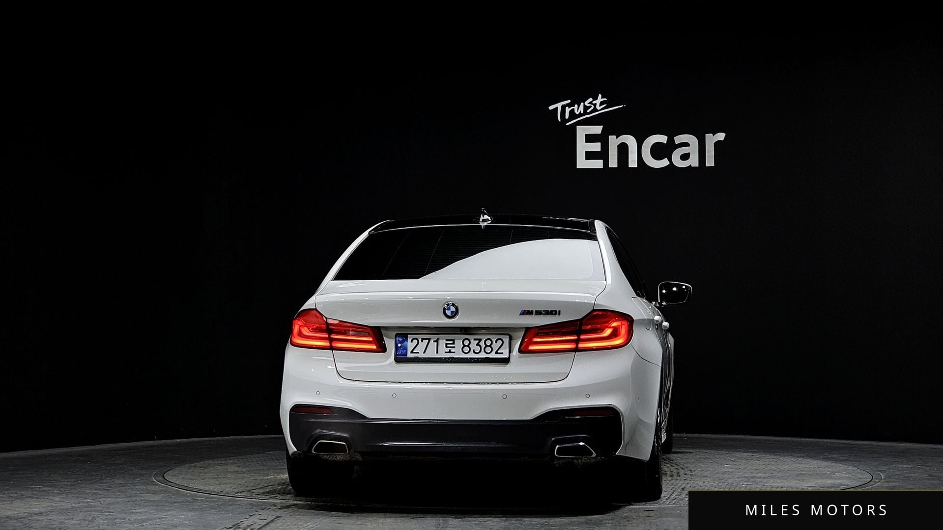 BMW 5 Series (G30) 2019 — миниатюра 4