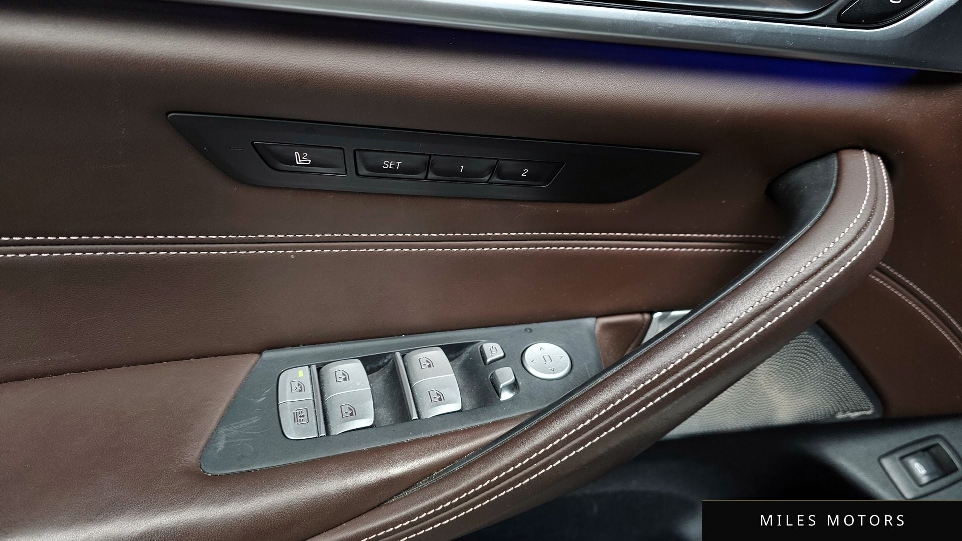 BMW 5 Series (G30) 2019 — миниатюра 18