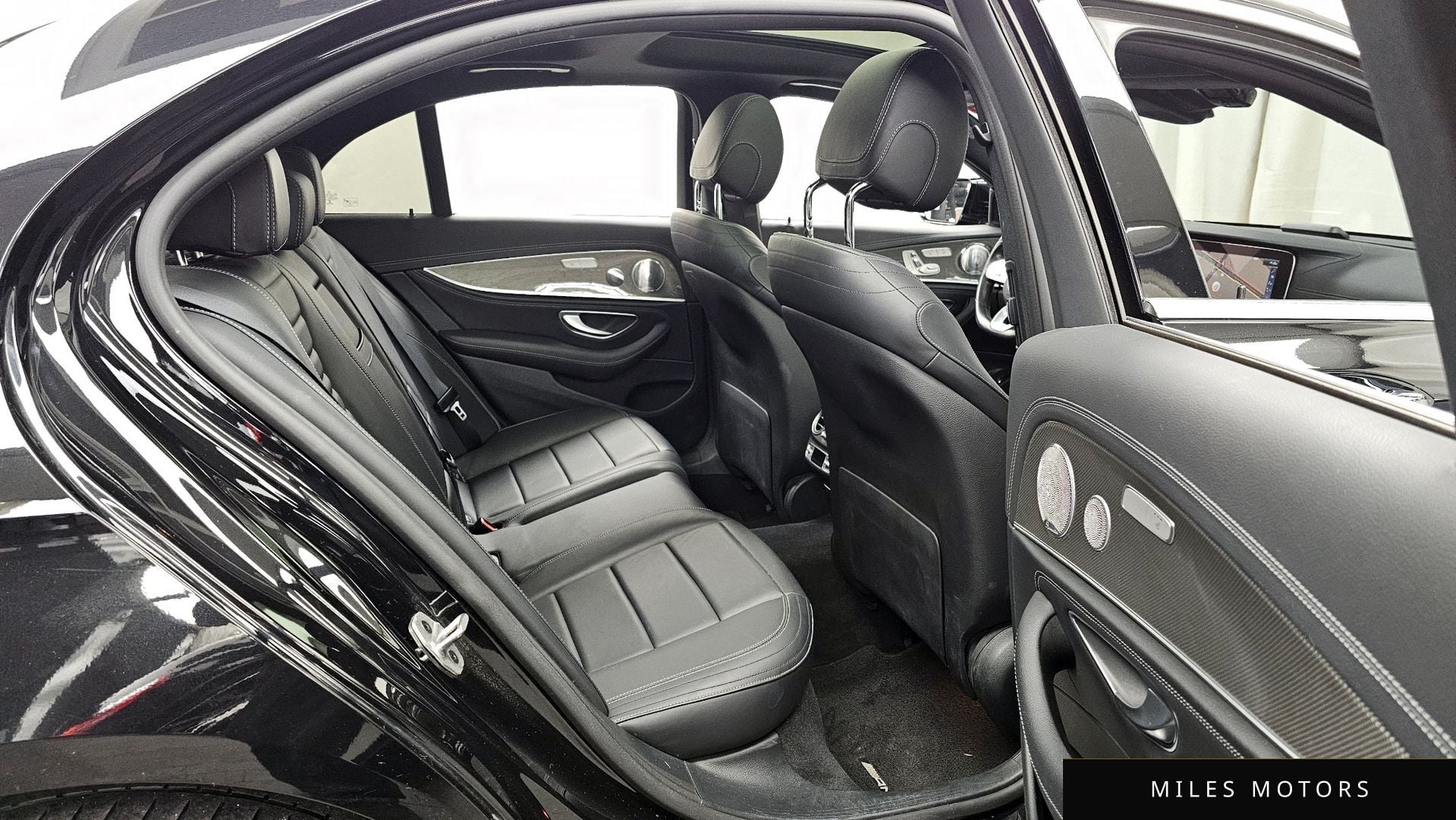 Mercedes-Benz E-Class W213 2020 — миниатюра 12