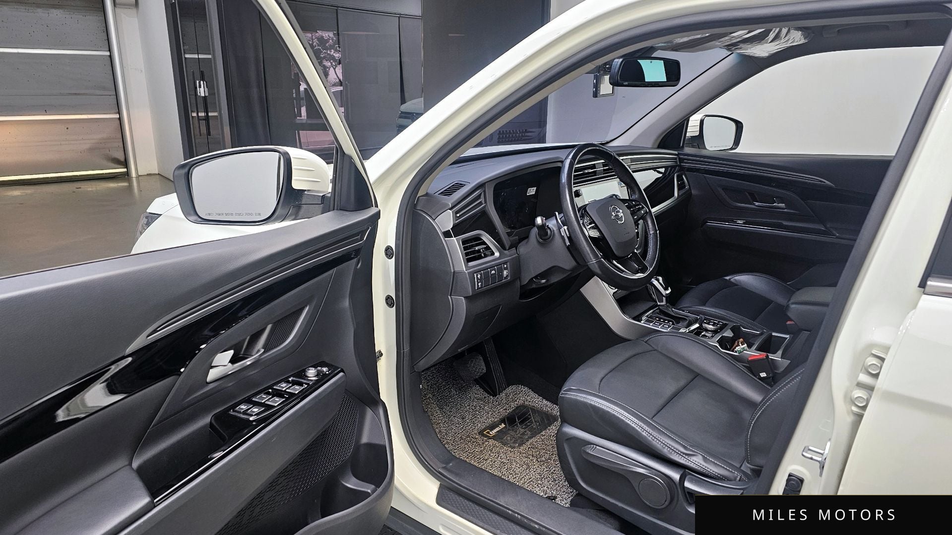 KG Mobility Beautiful Korando 2021 — миниатюра 10