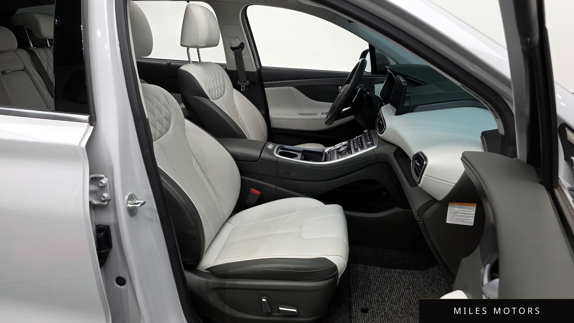 Hyundai Santafe 2022 — миниатюра 11