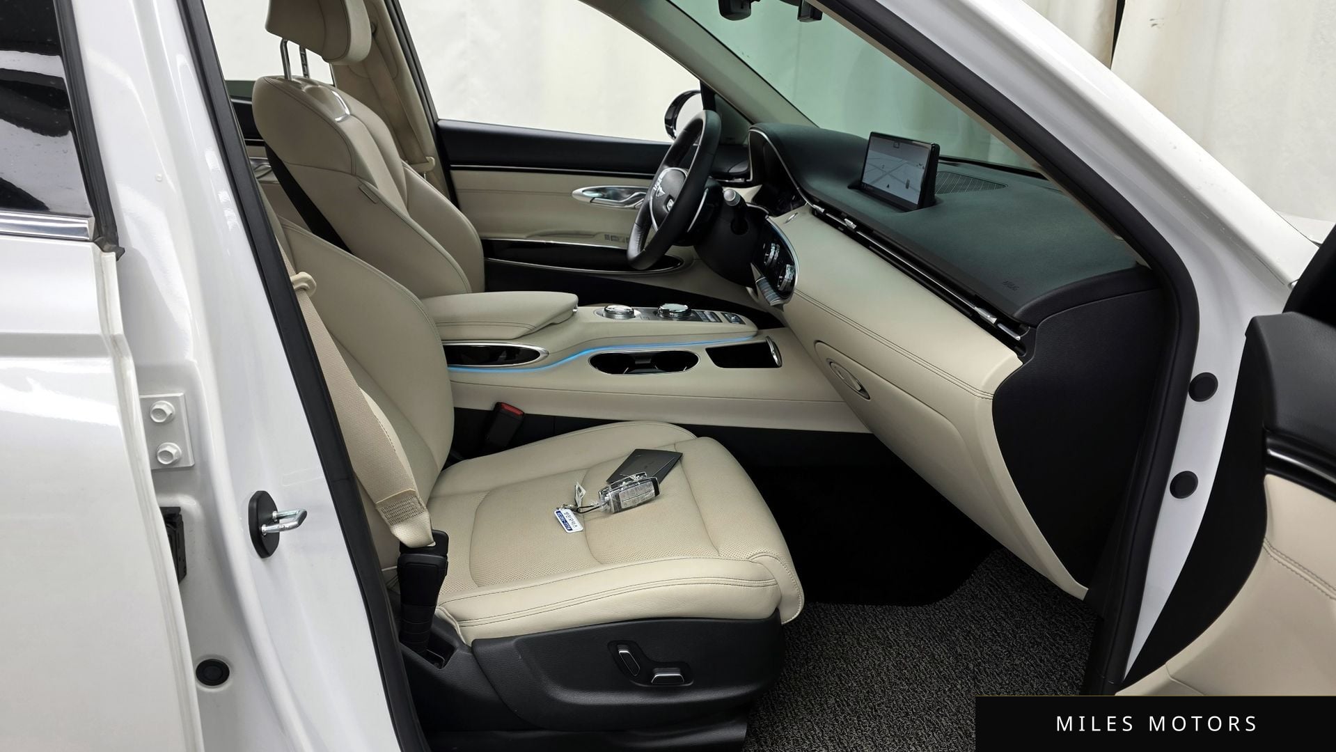 Genesis GV70 2023 — миниатюра 11
