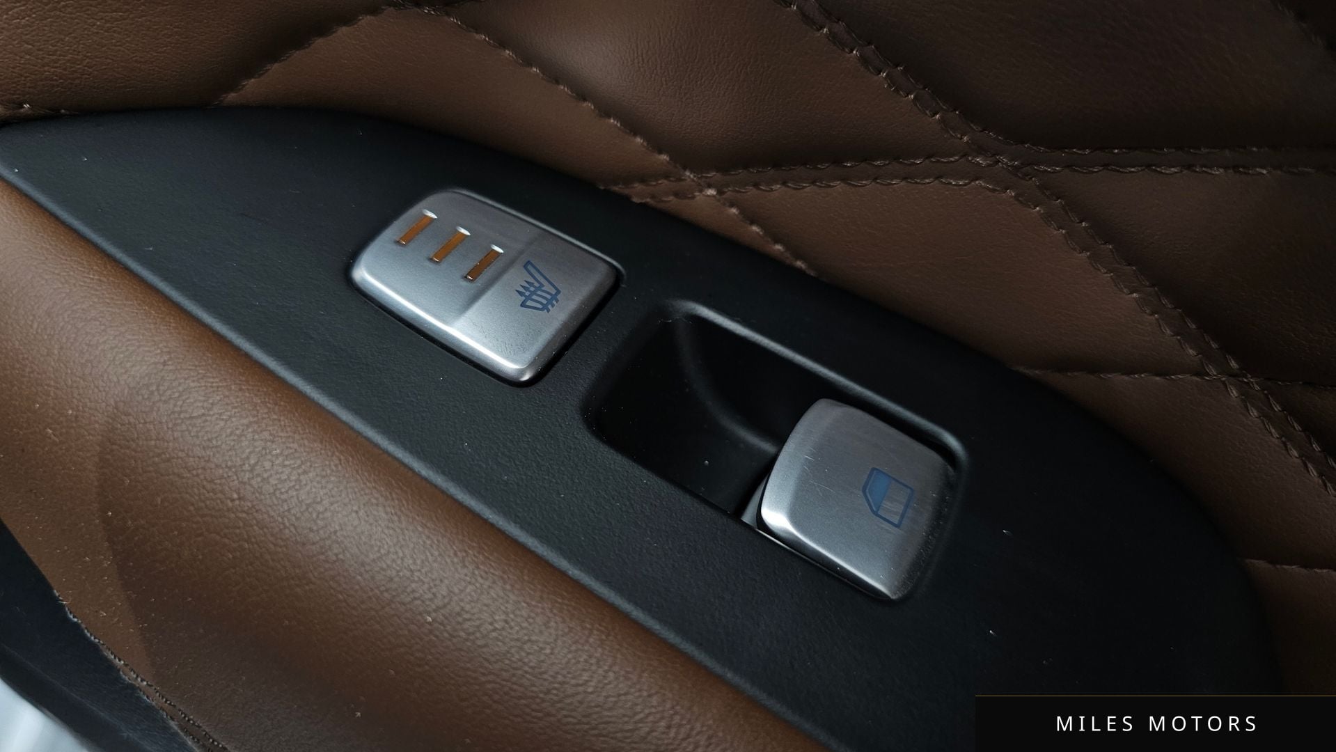 Genesis G70 2019 — миниатюра 19