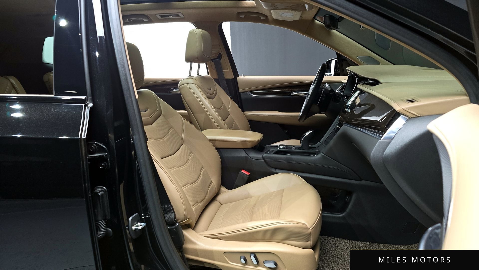 Cadillac XT6 2021 — миниатюра 10