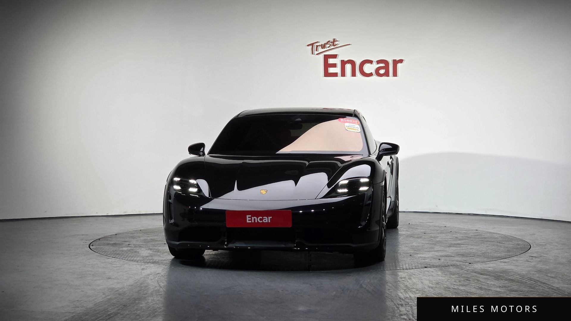 Porsche Taycan 2022 — миниатюра 2