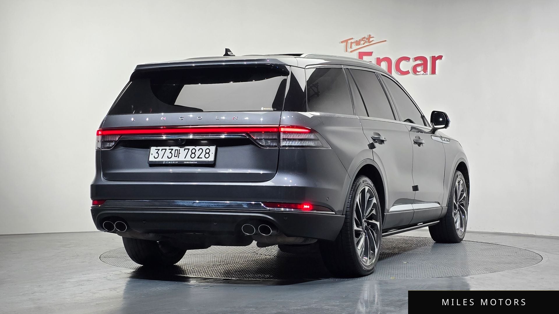 Lincoln Aviator 2023 — миниатюра 2
