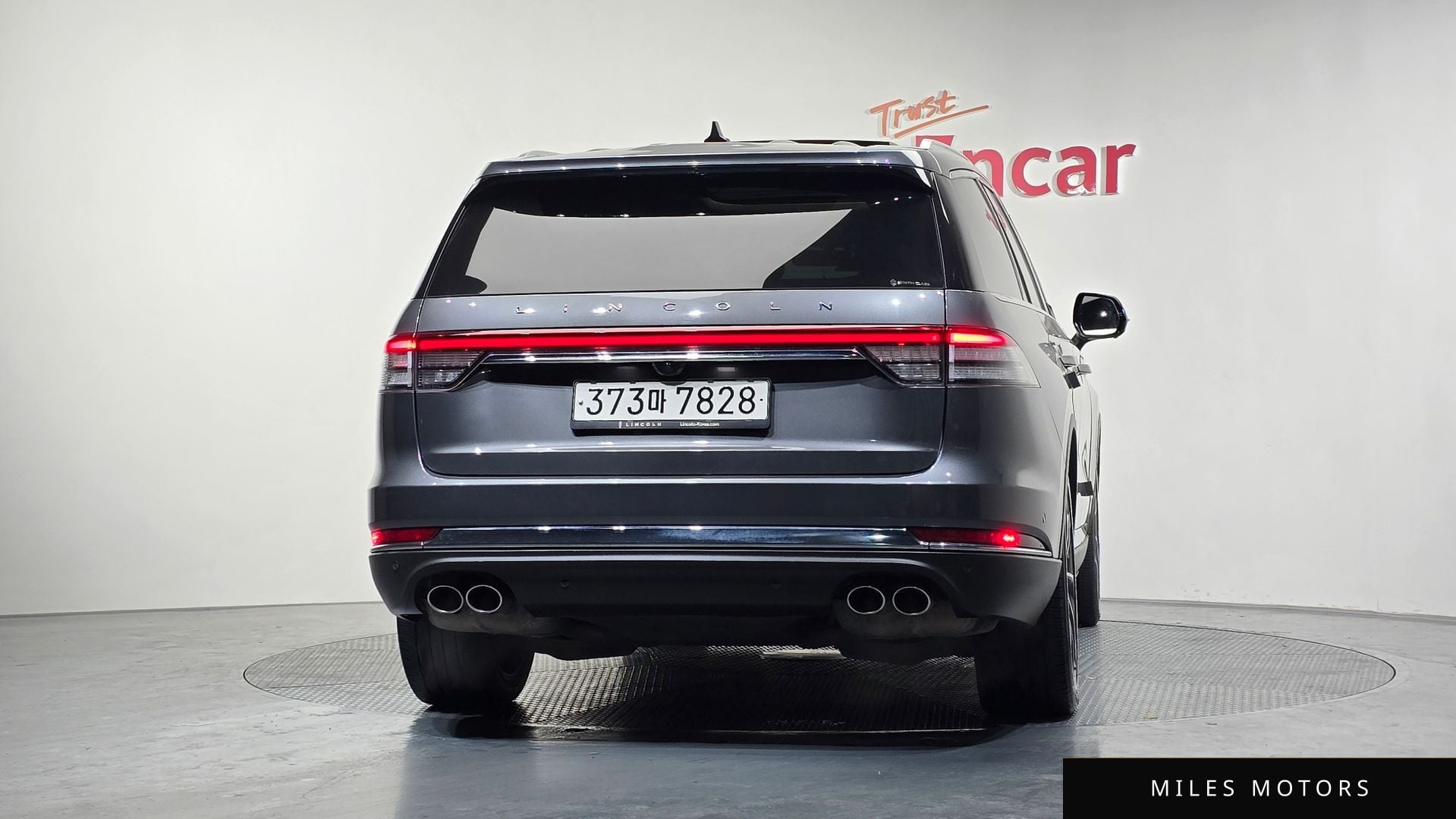 Lincoln Aviator 2023 — миниатюра 4