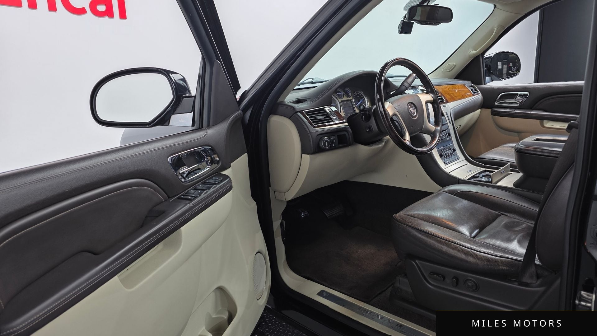 Cadillac Escalade 2012 — миниатюра 12