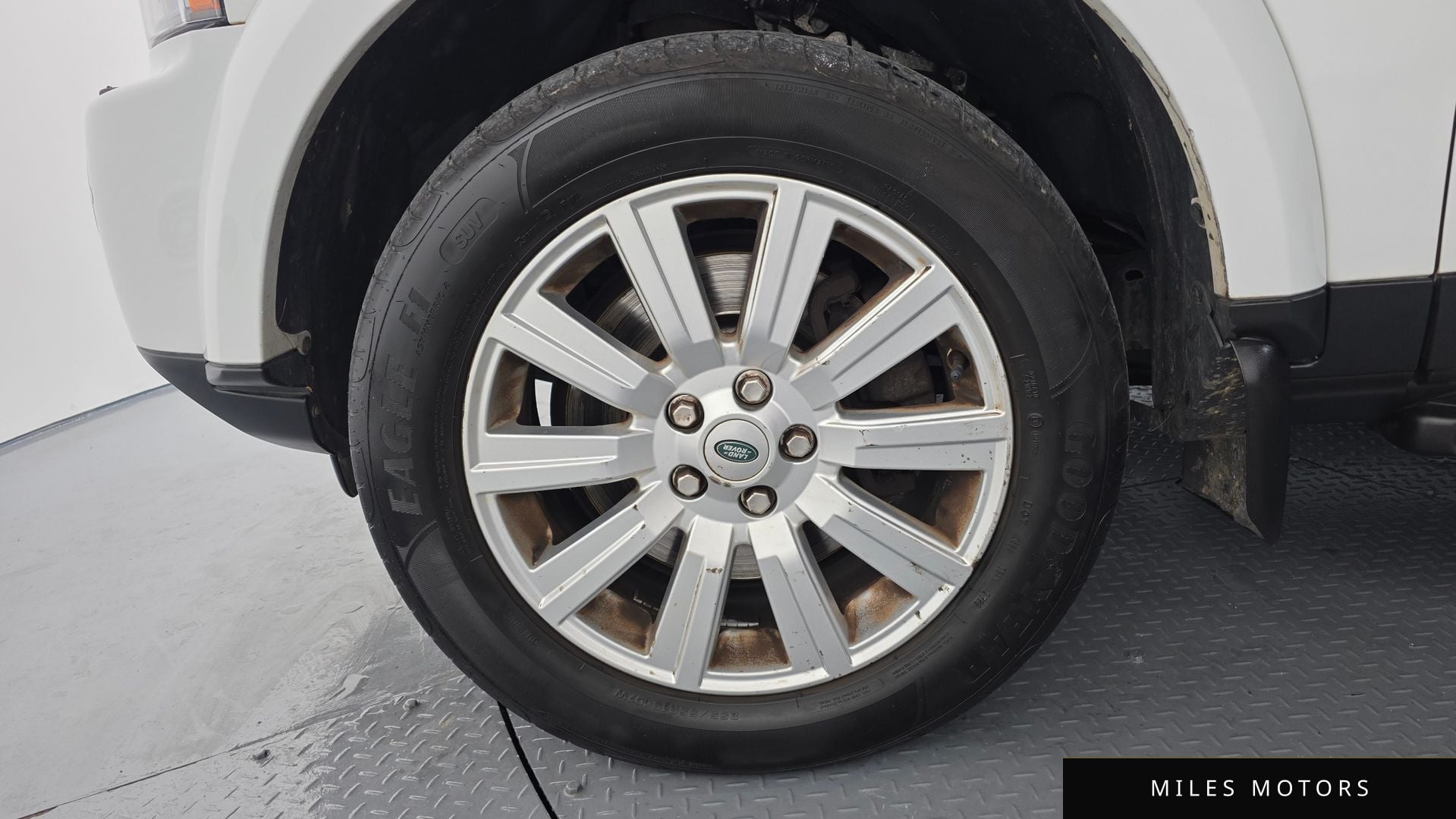 Land Rover Discovery 2013 — миниатюра 5