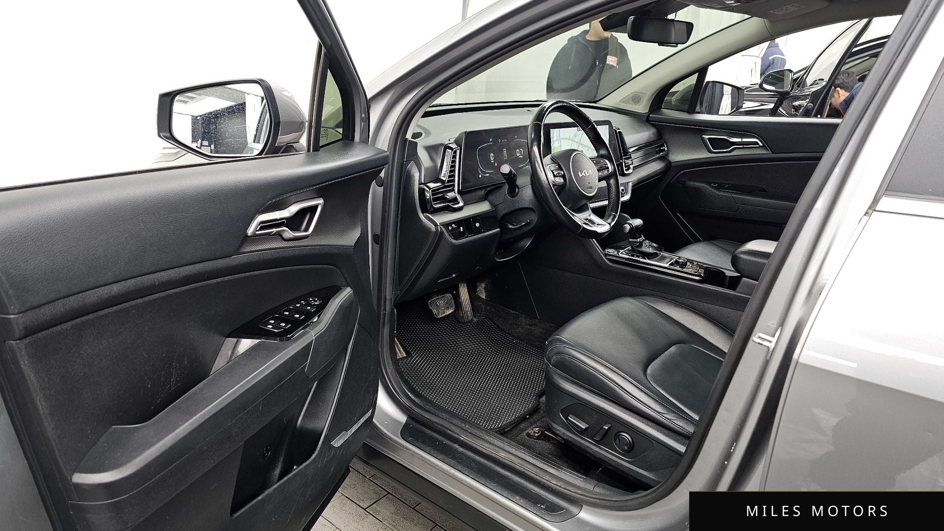 Kia Sportage 2023 — миниатюра 10