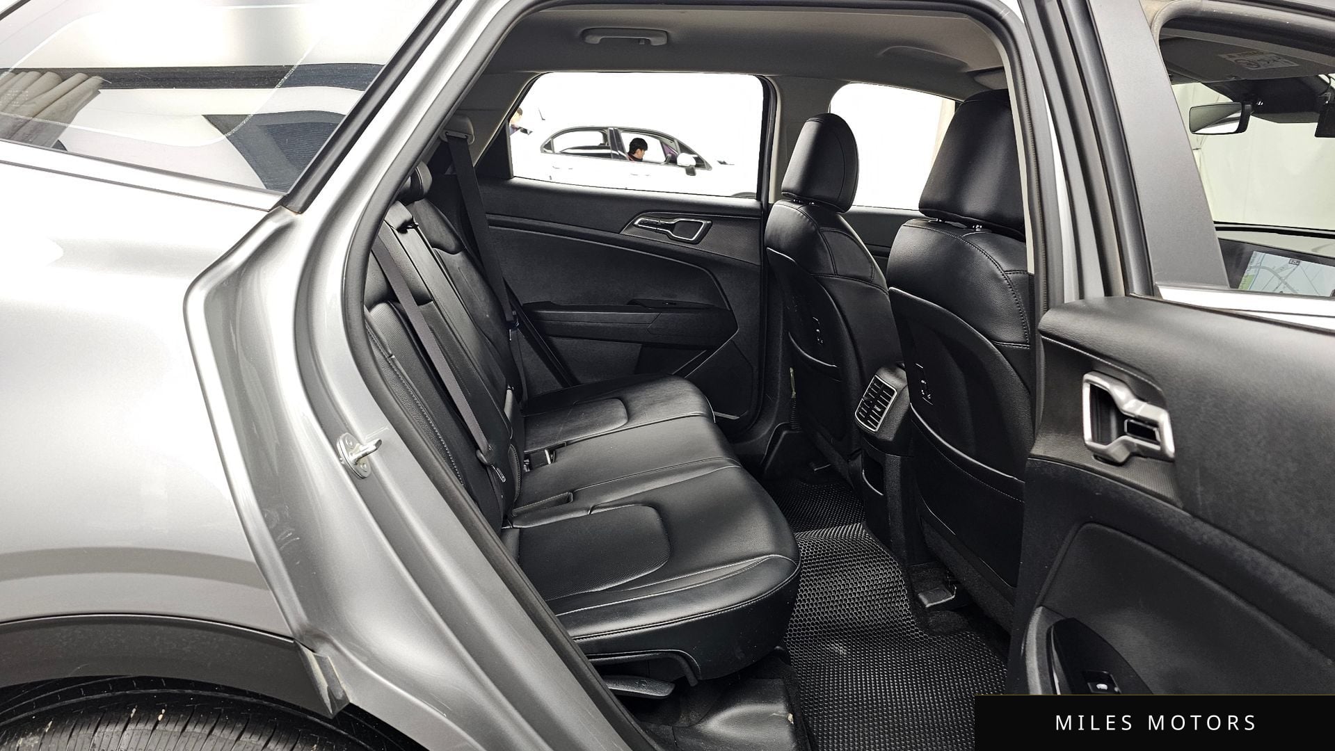 Kia Sportage 2023 — миниатюра 12