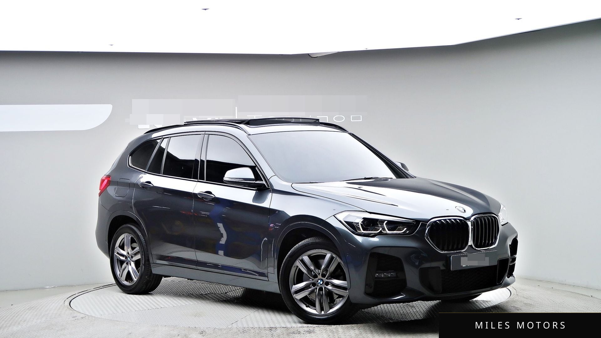 BMW X1 (F48) 2022 — миниатюра 3