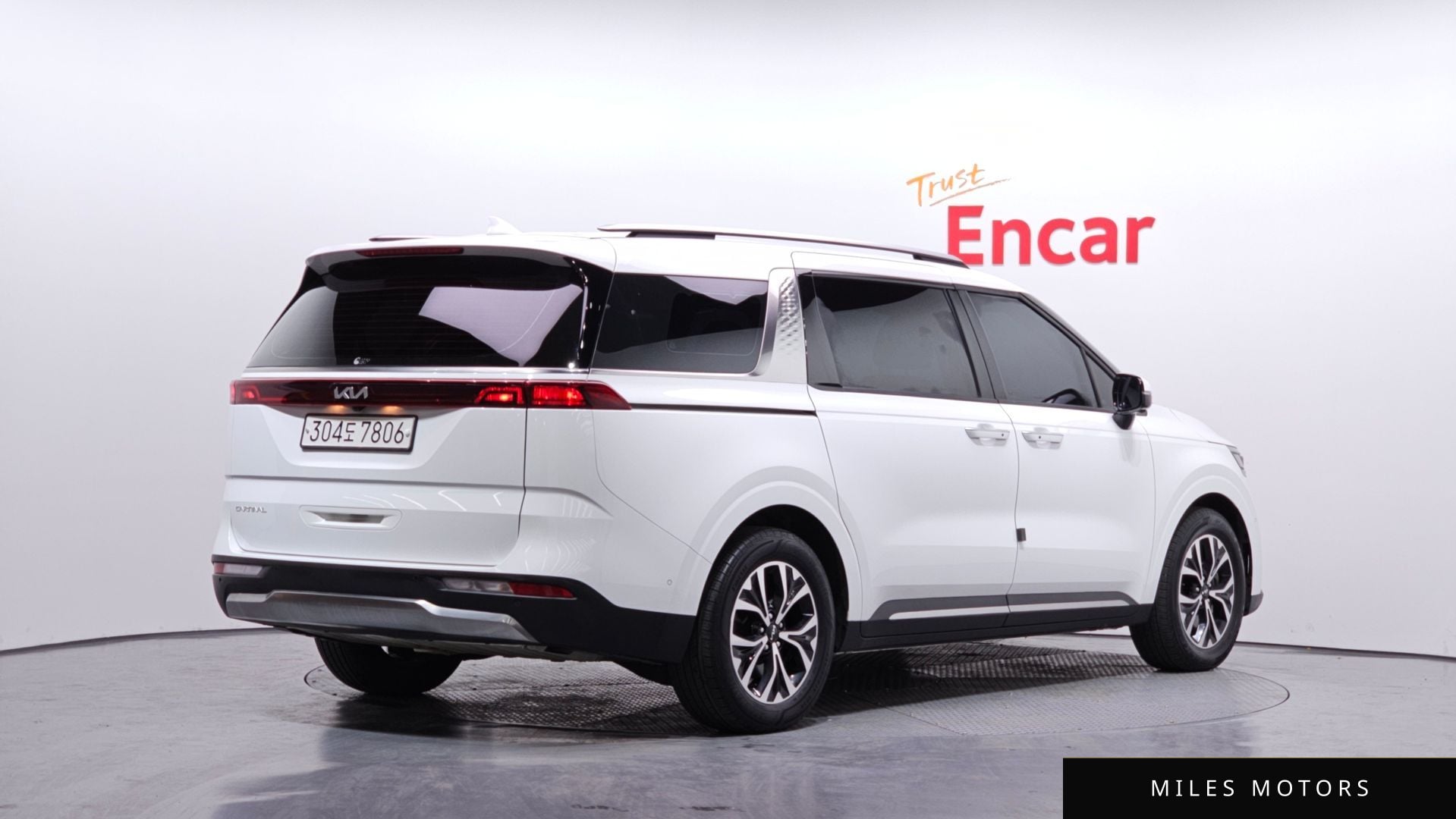 Kia Carnival 2023 — миниатюра 2