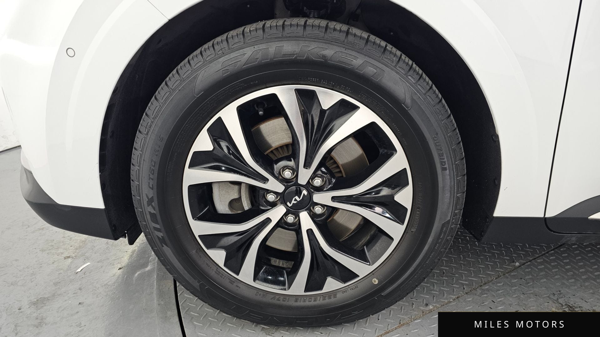 Kia Carnival 2023 — миниатюра 5