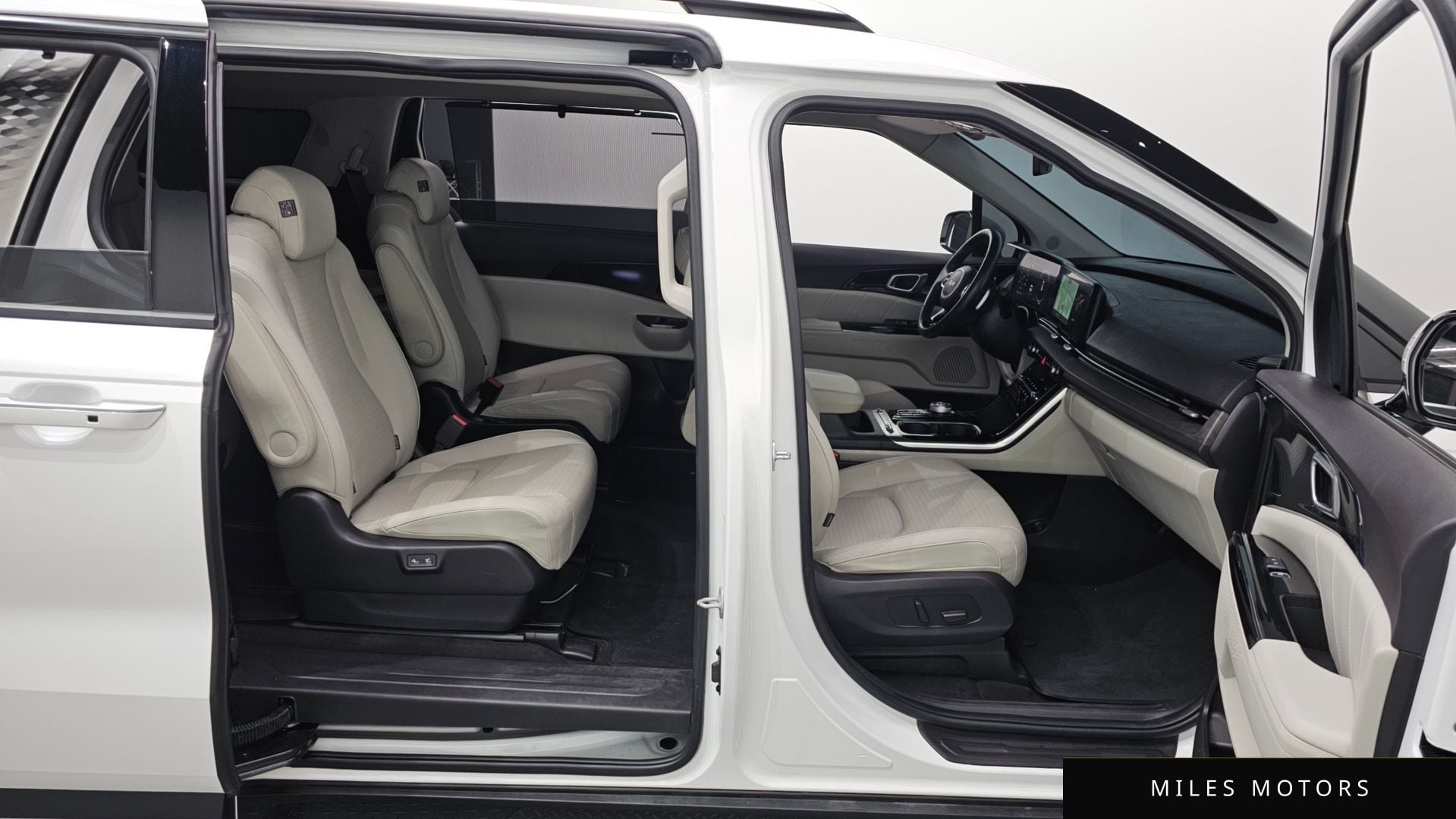 Kia Carnival 2023 — миниатюра 12