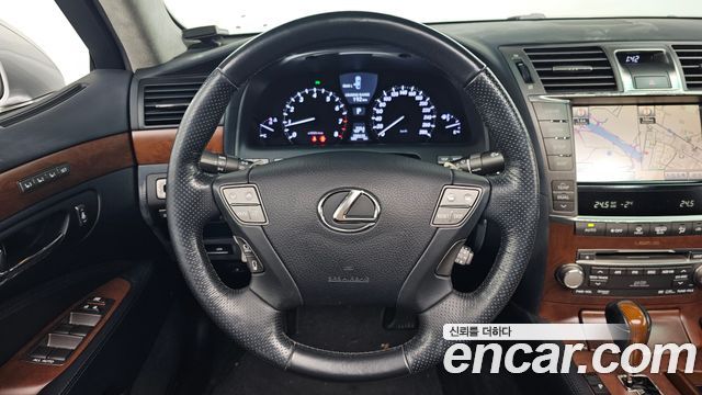 Лексус LS460 2011 — миниатюра 13