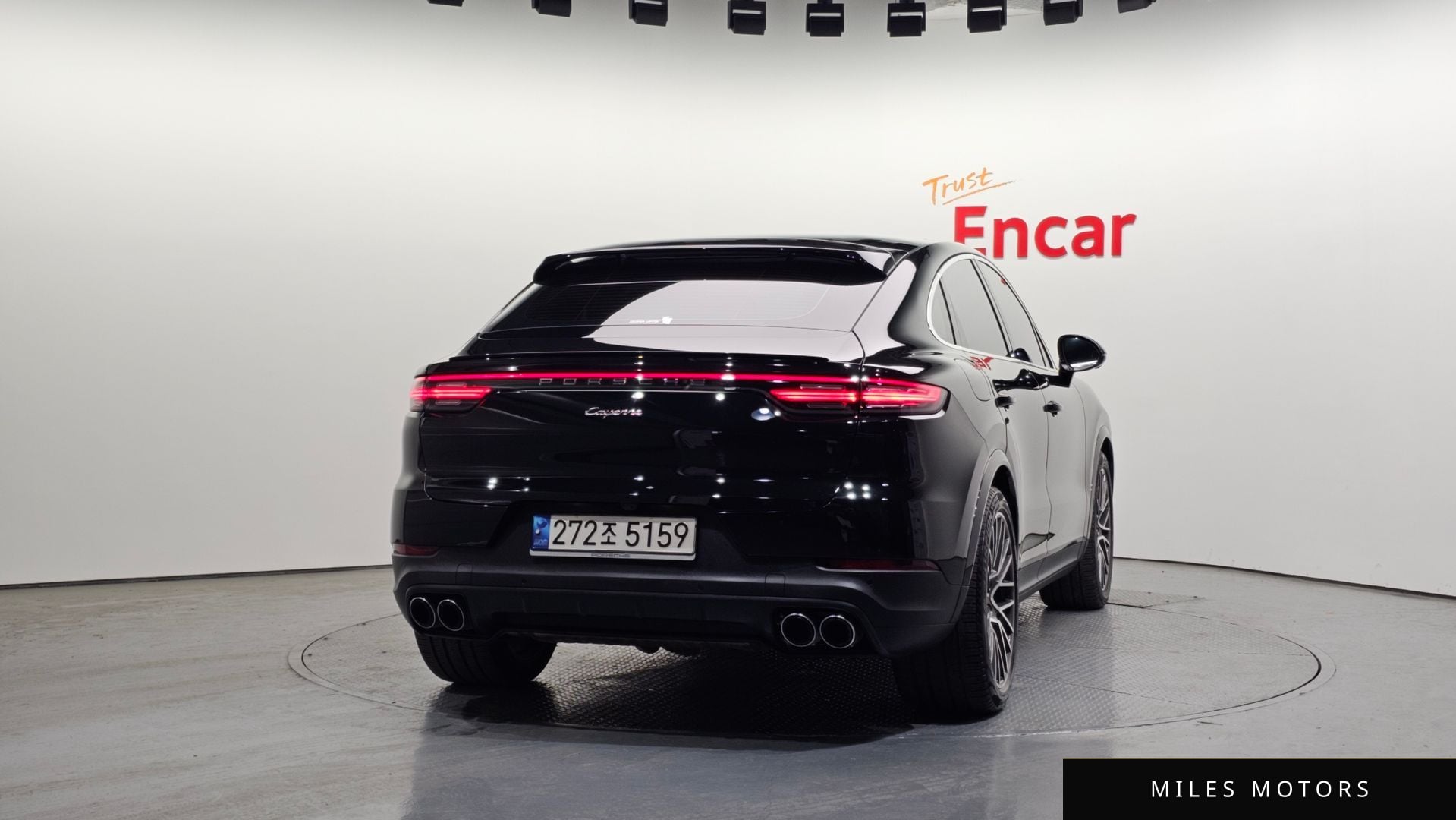 Porsche Cayenne 2023 — миниатюра 4