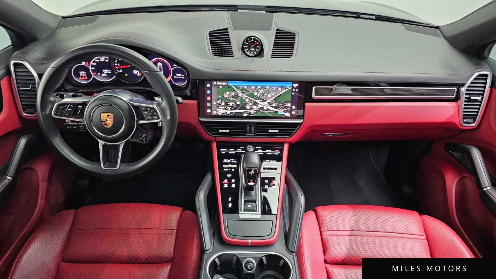 Porsche Cayenne 2023 — миниатюра 7