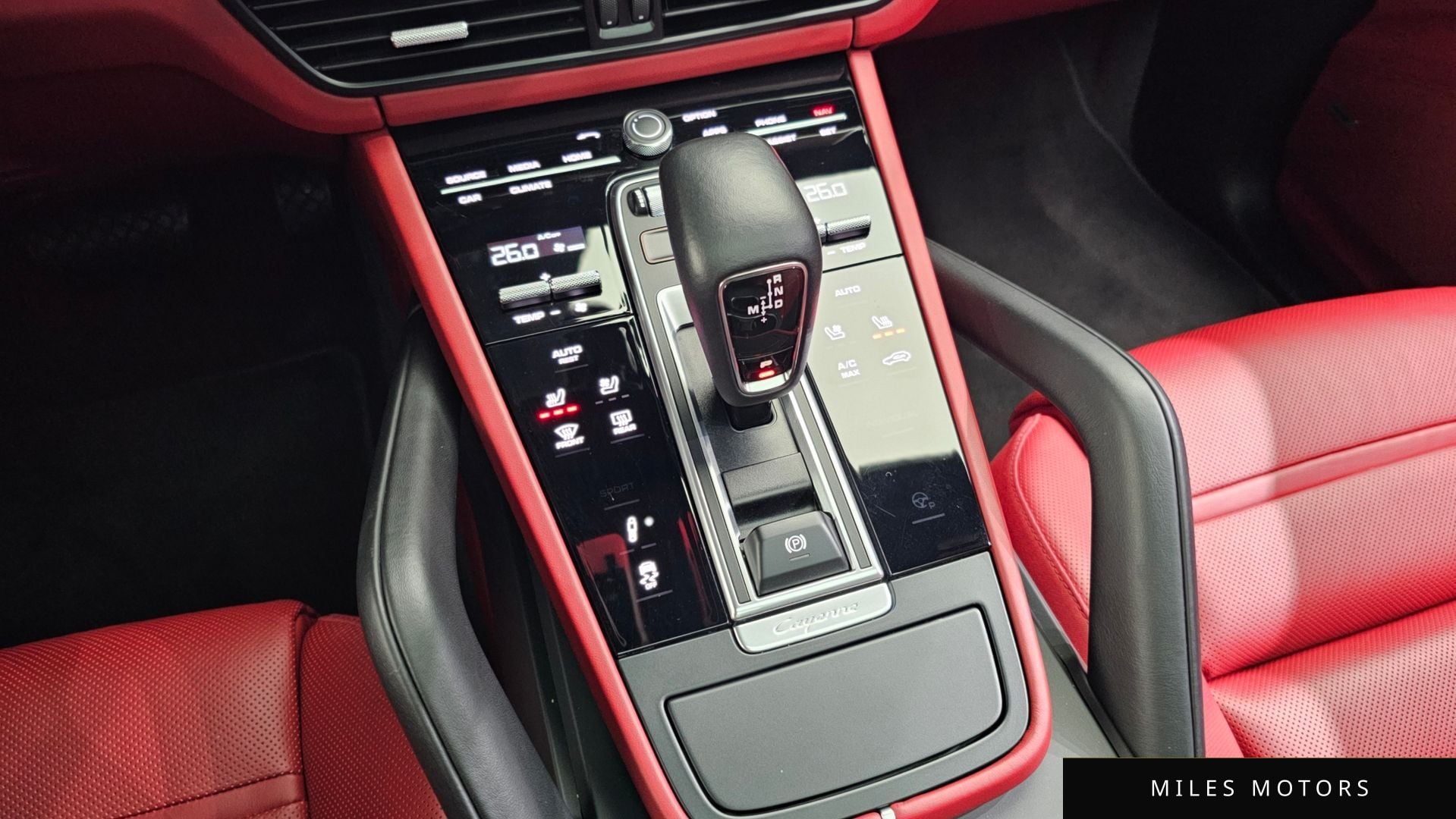 Porsche Cayenne 2023 — миниатюра 9