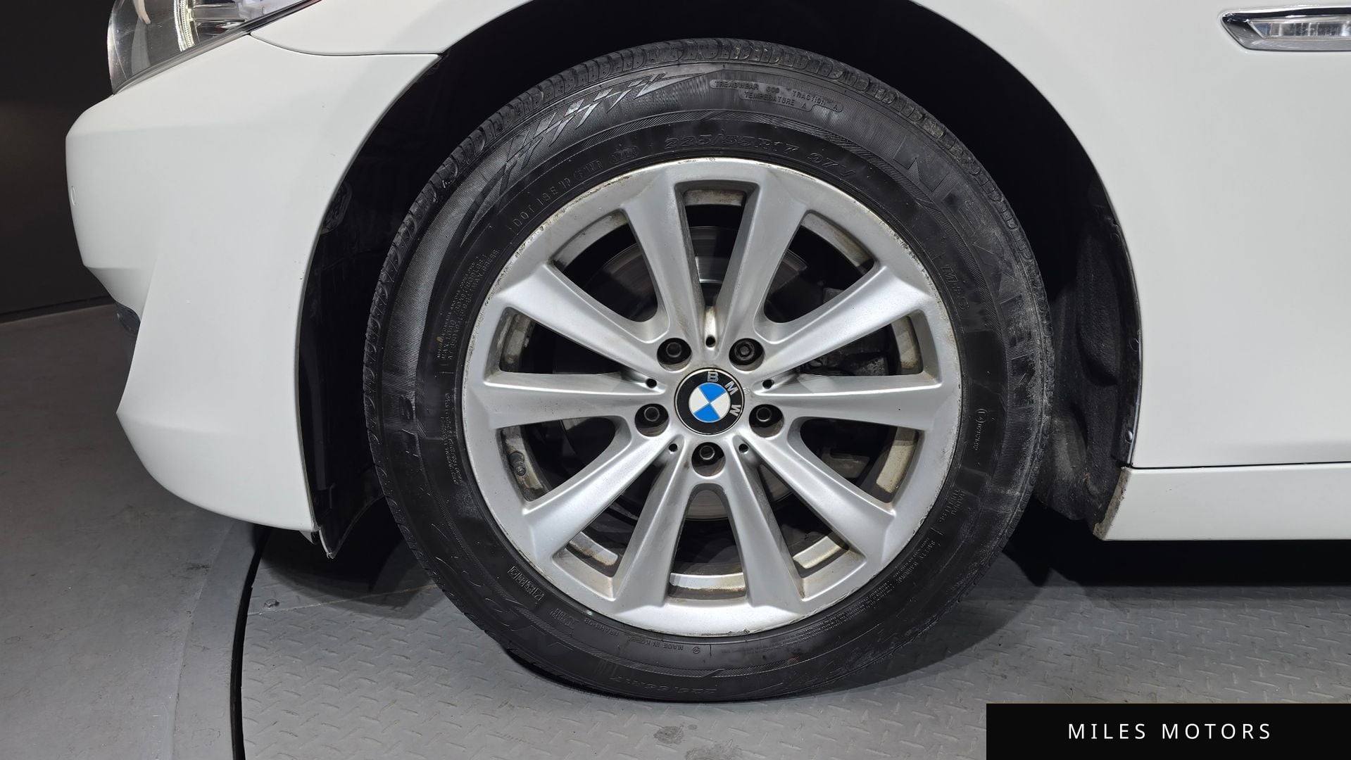 BMW 5 Series (F10) 2012 — миниатюра 5