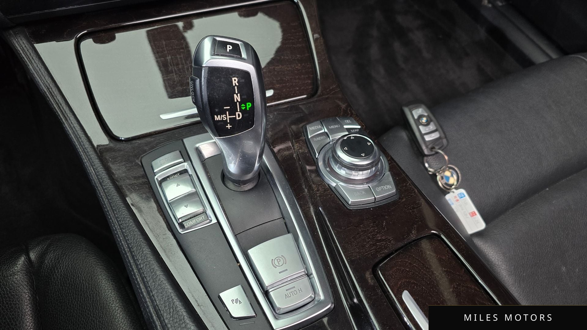 BMW 5 Series (F10) 2012 — миниатюра 9