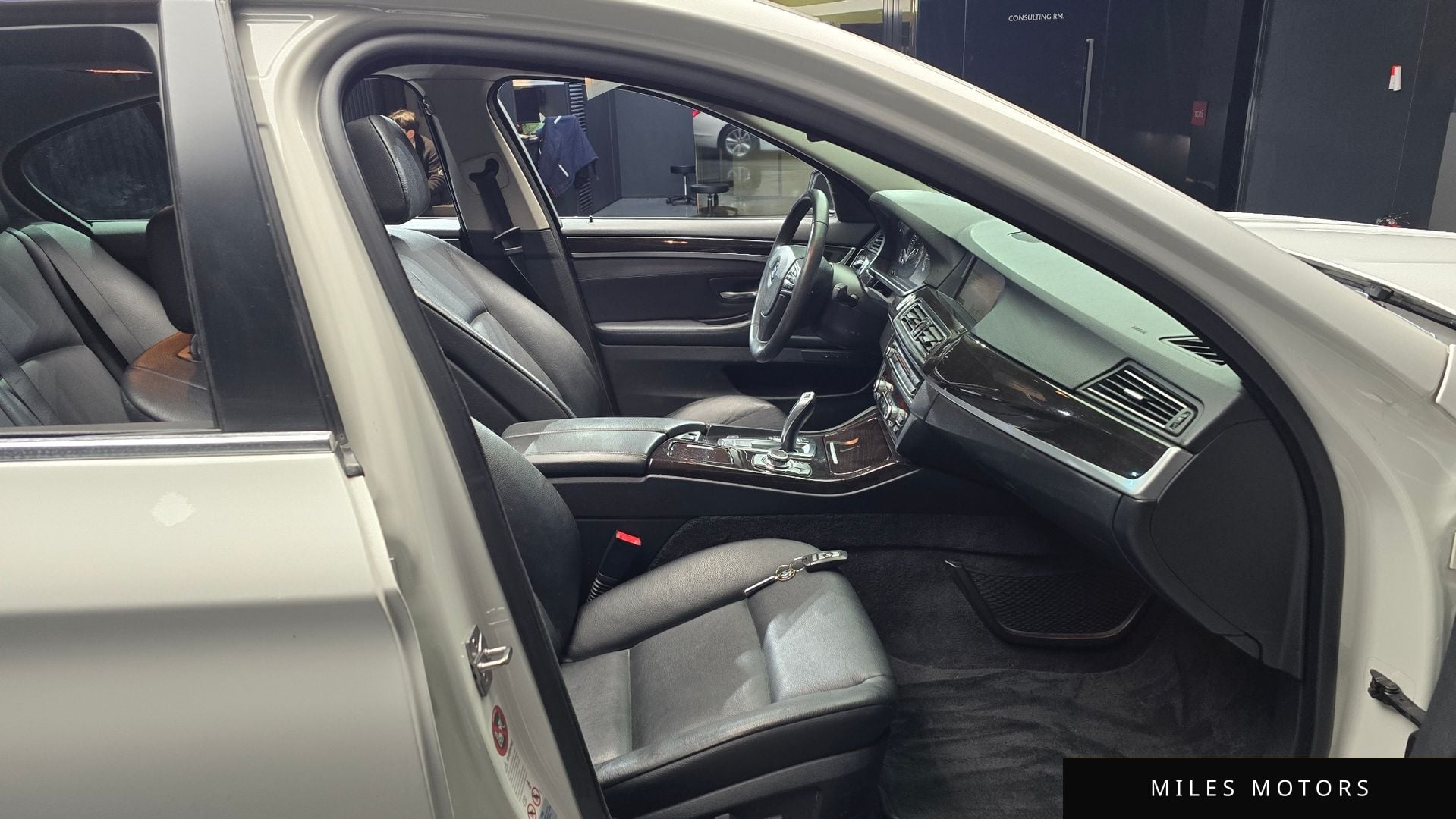 BMW 5 Series (F10) 2012 — миниатюра 11