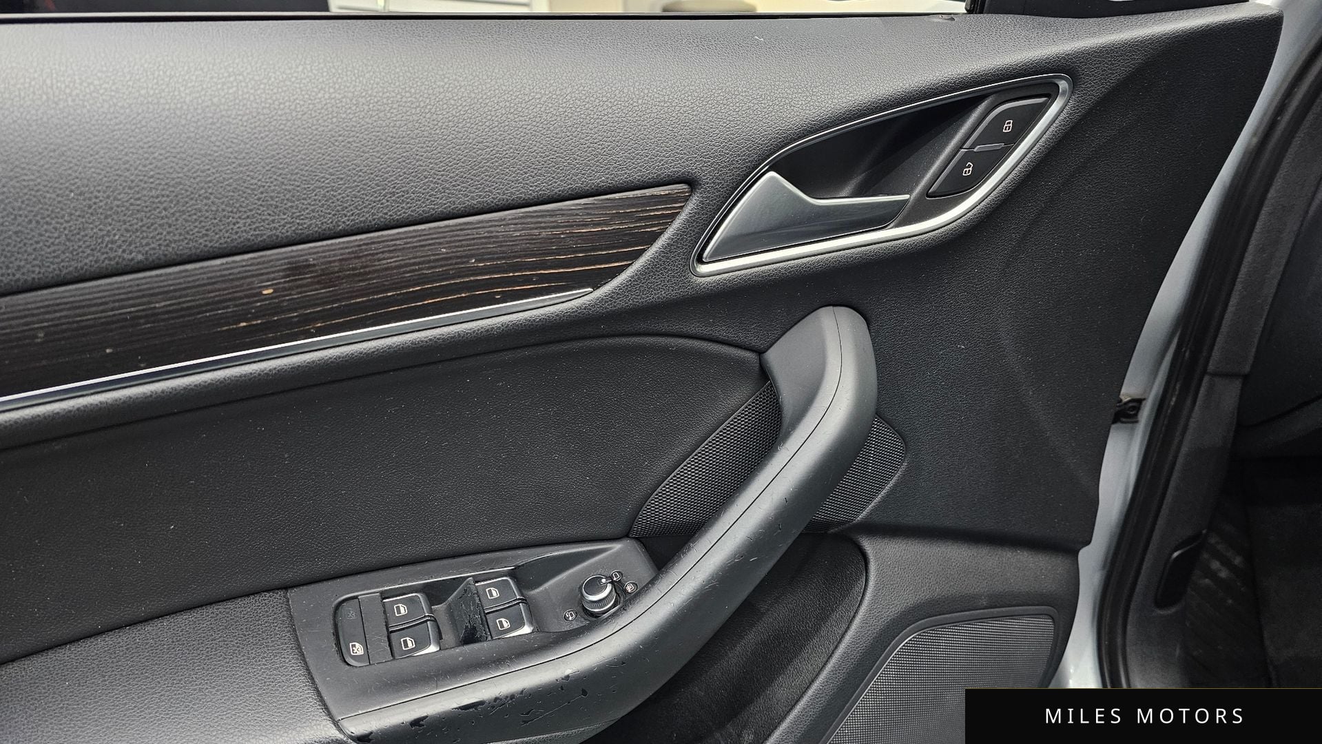Audi Q3 2012 — миниатюра 16