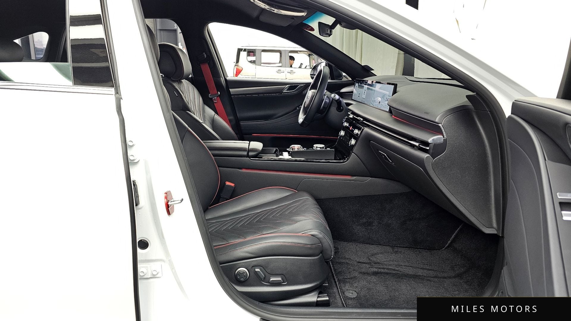 Genesis G80 (RG3) 2025 — миниатюра 11