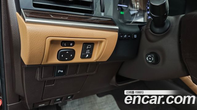Лексус ES300h 2017 — миниатюра 13