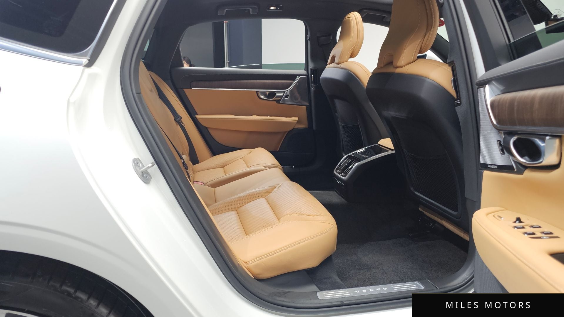 Volvo S90 2023 — миниатюра 12