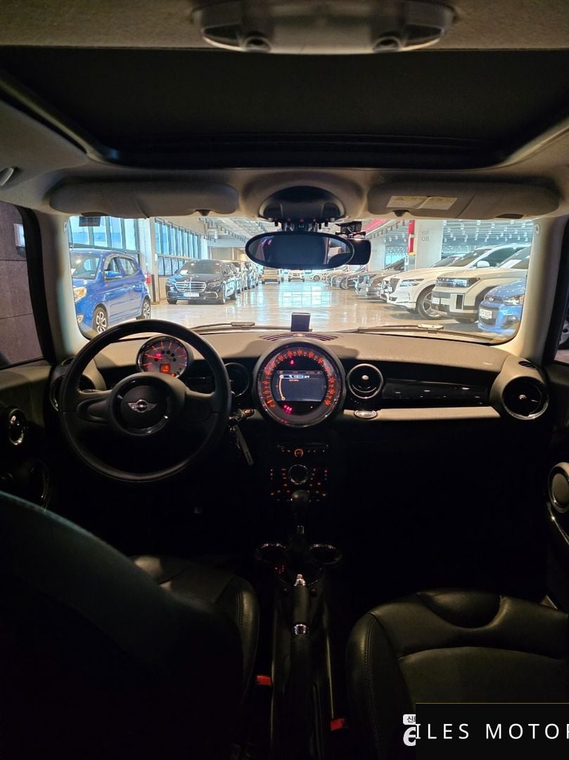 MINI Cooper D 2013 — миниатюра 8