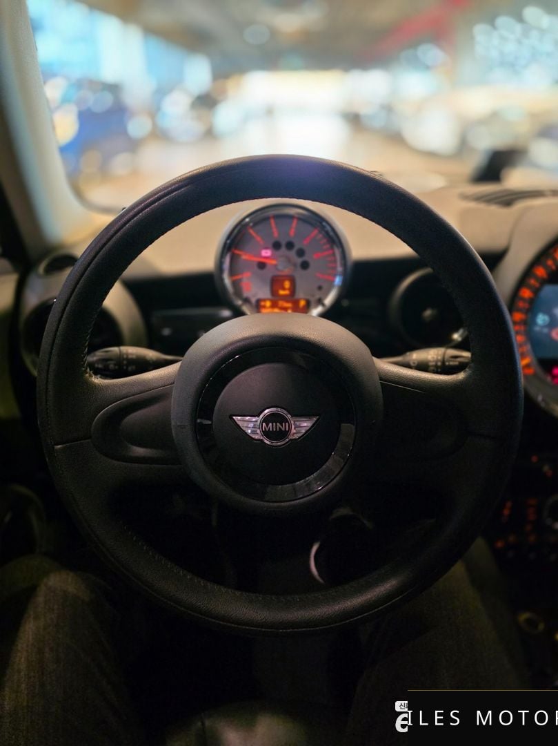 MINI Cooper D 2013 — миниатюра 10