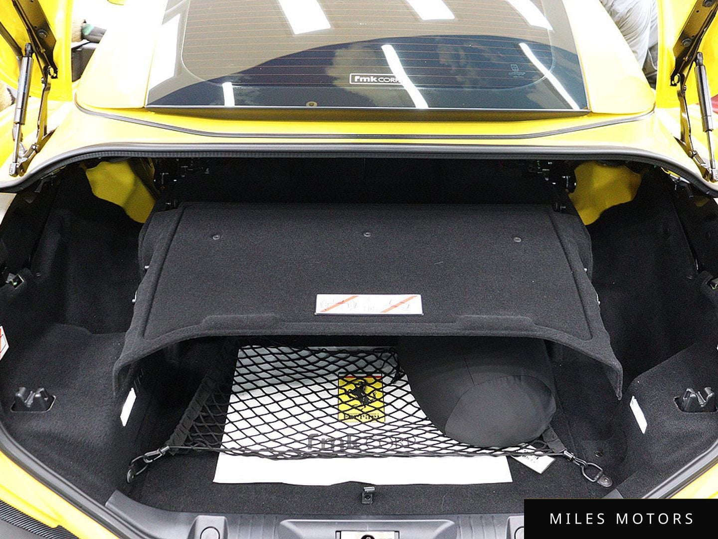 Ferrari 포르토피노 2019 — миниатюра 5