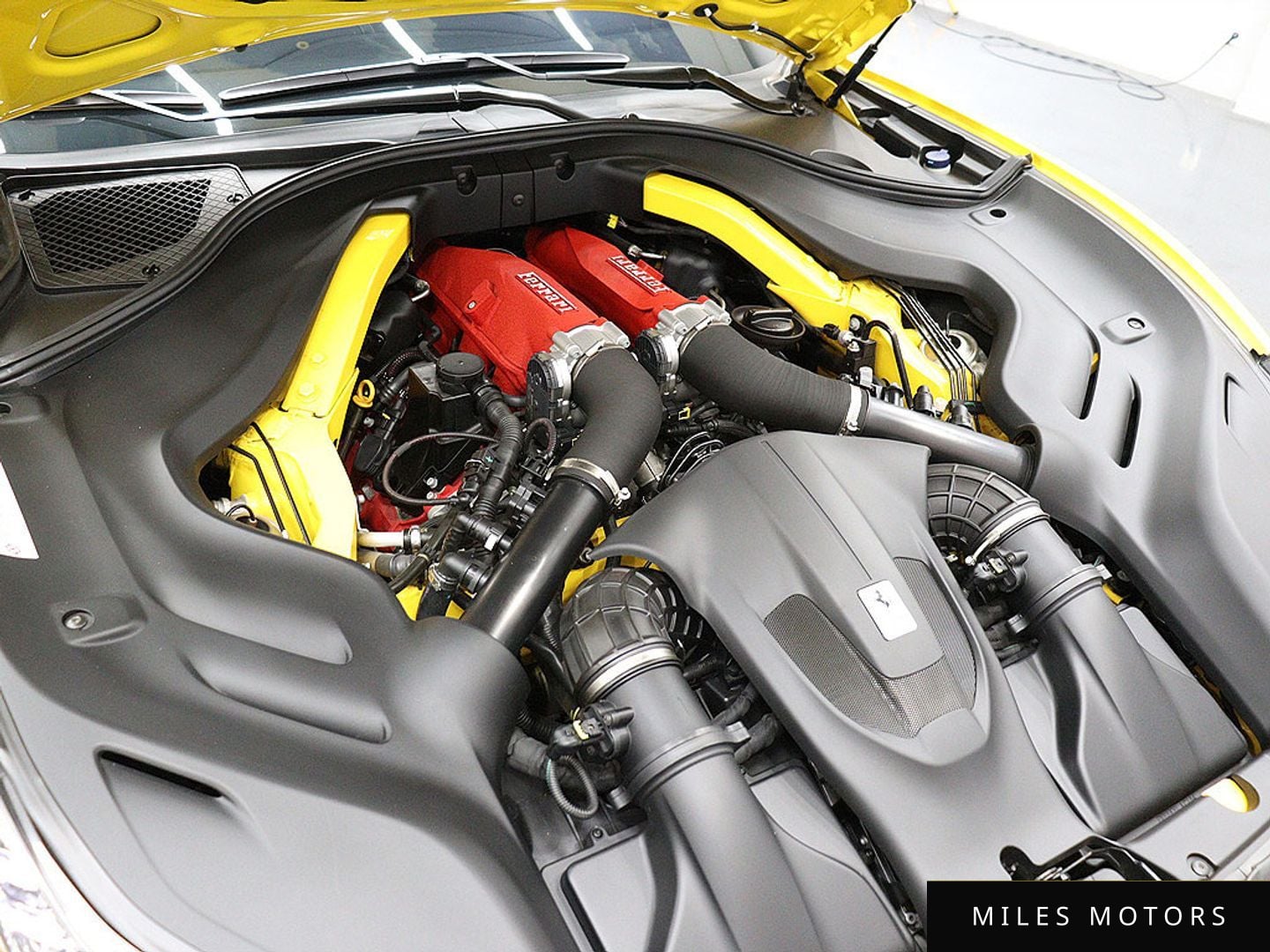 Ferrari 포르토피노 2019 — миниатюра 19