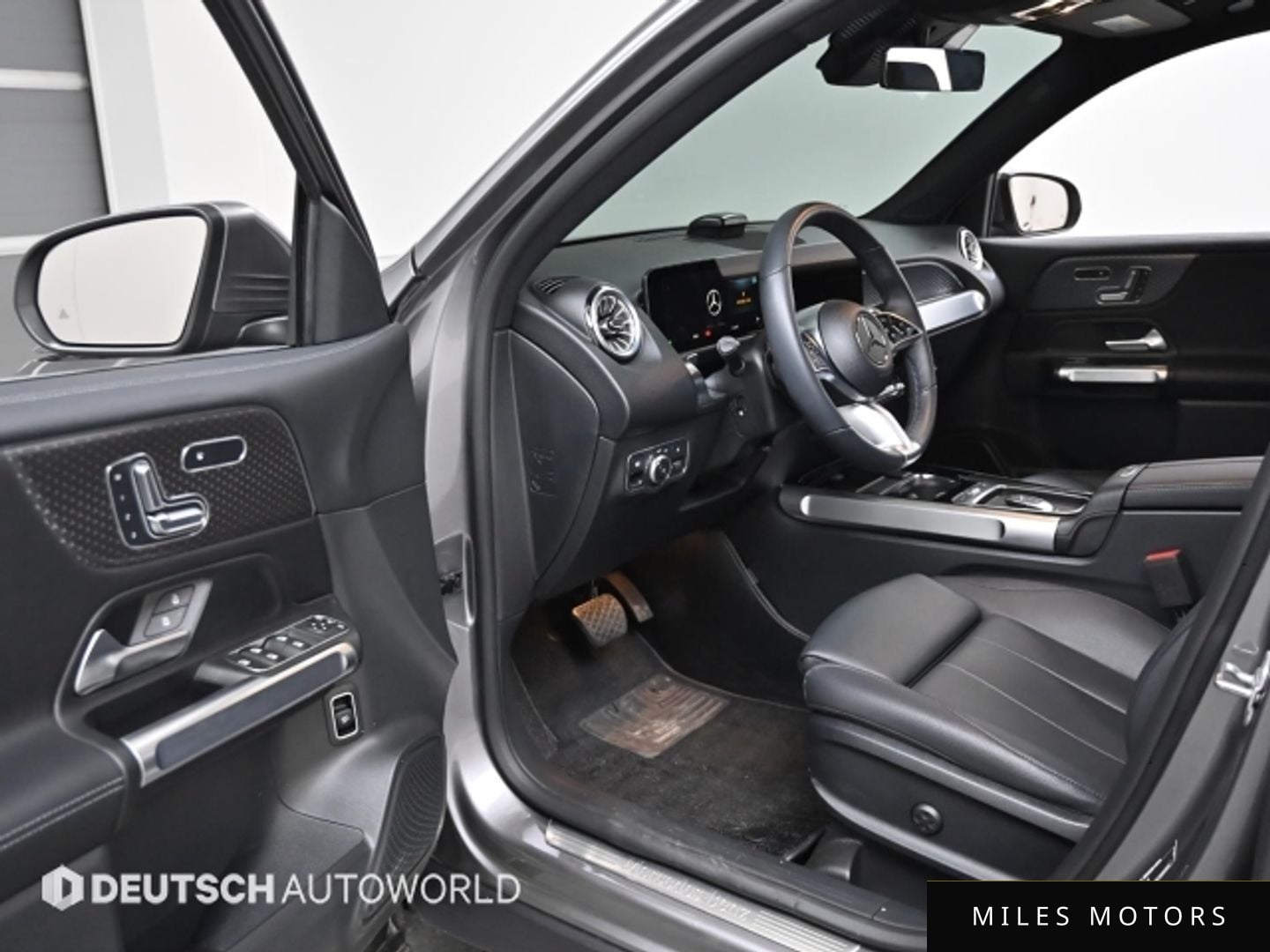 Mercedes-Benz GLB-Class X247 2024 — миниатюра 11