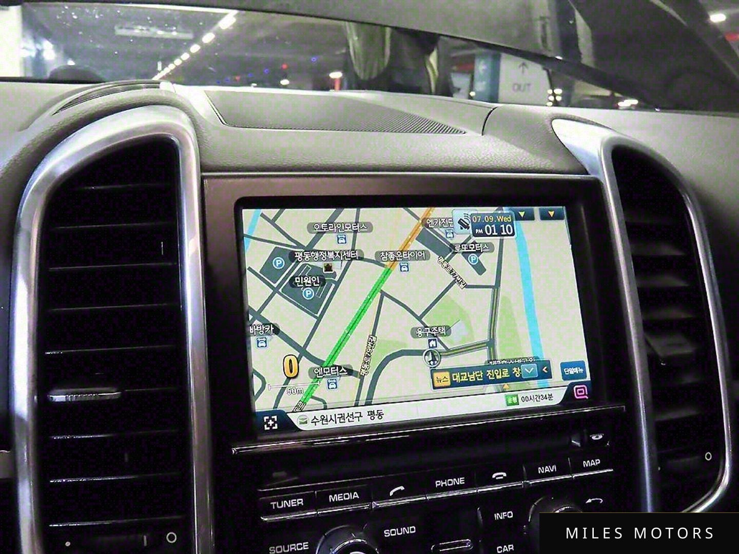 Porsche Cayenne 2015 — миниатюра 13