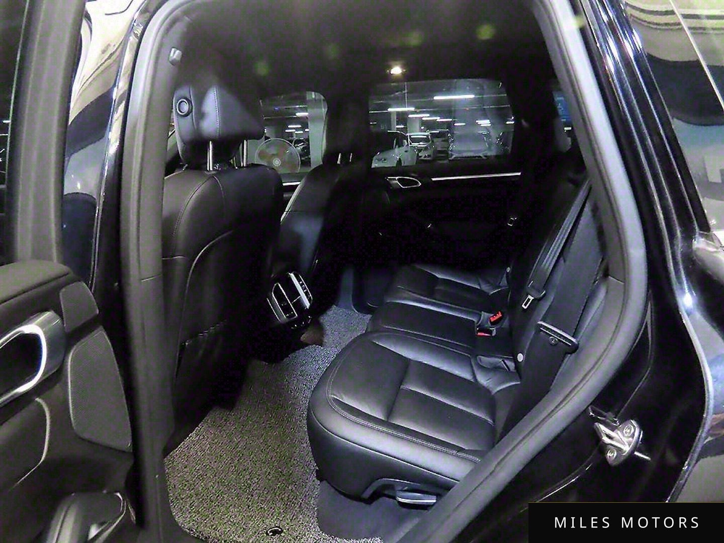 Porsche Cayenne 2015 — миниатюра 15