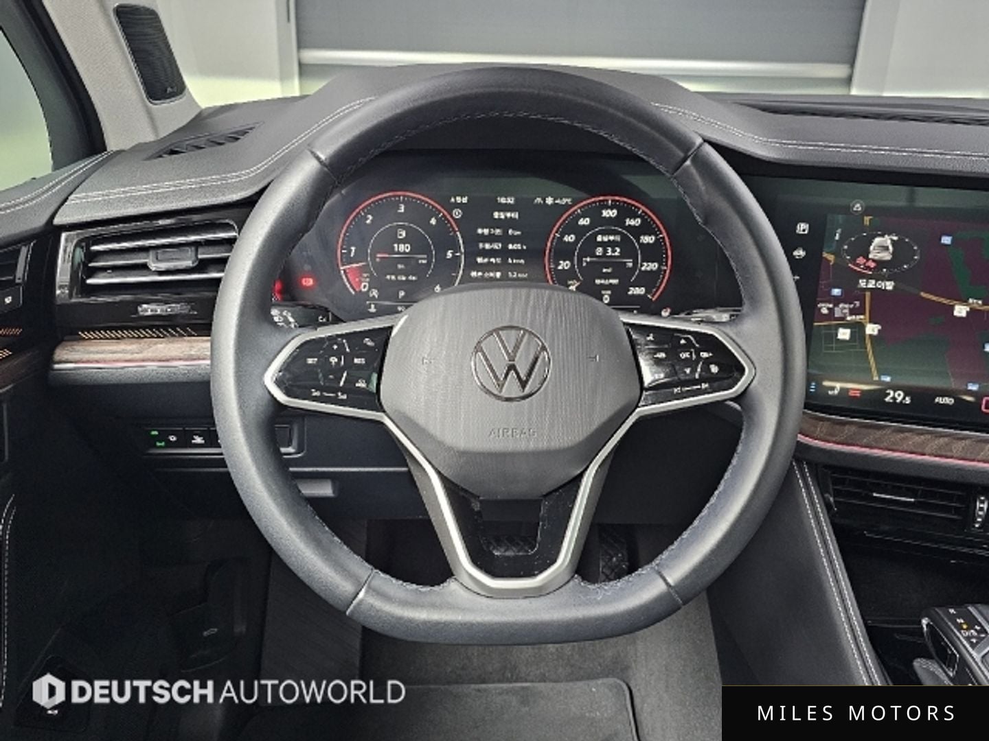 Volkswagen 투아렉 2024 — миниатюра 13